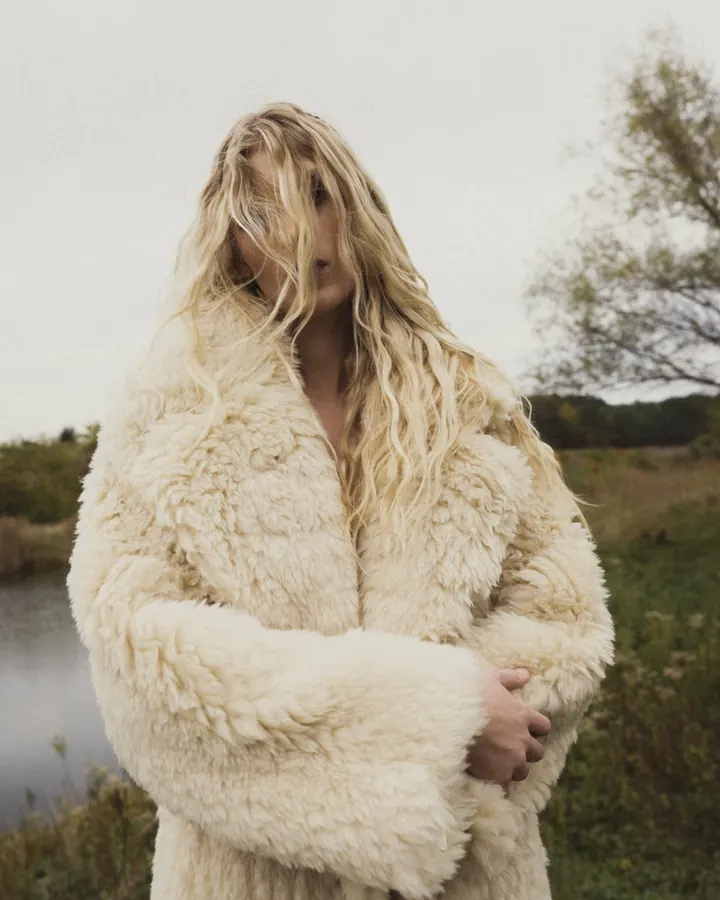 Julia for Lśnienie Mag — styled by Kuba Czarnotta